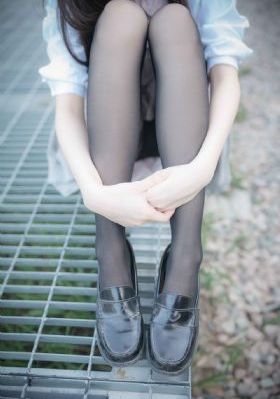 欧美老熟女大屁股_1080迅雷电影在线