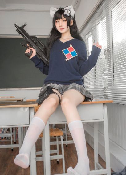 18禁女扒开腿免费视频爽_剧情片完整版观看